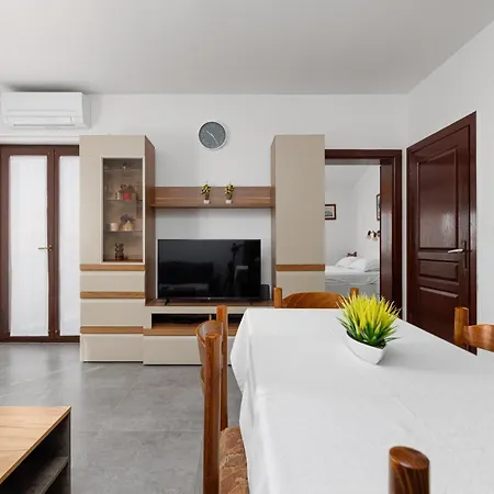 Apartment Medak *