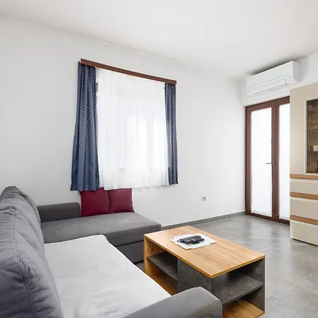Medak Apartment
